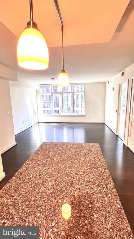 1025 1st St Se ##614 - Photo 5 of 50