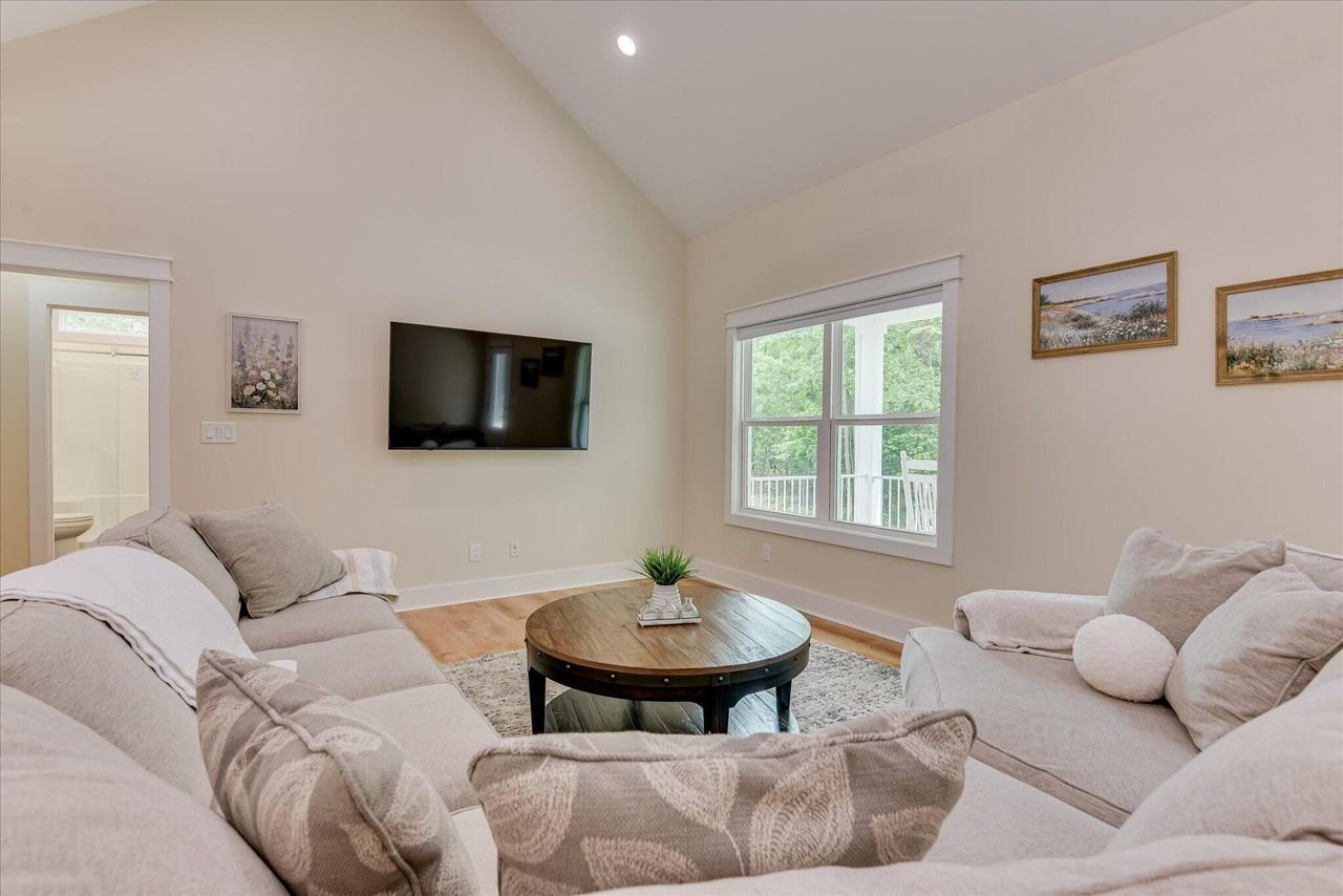 272 Old Barnwell Rd - Photo 4 of 26