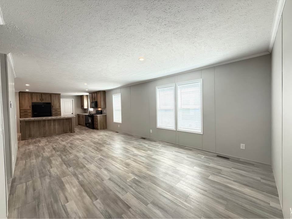 29811 W Essex Ct #114 - Photo 5 of 17