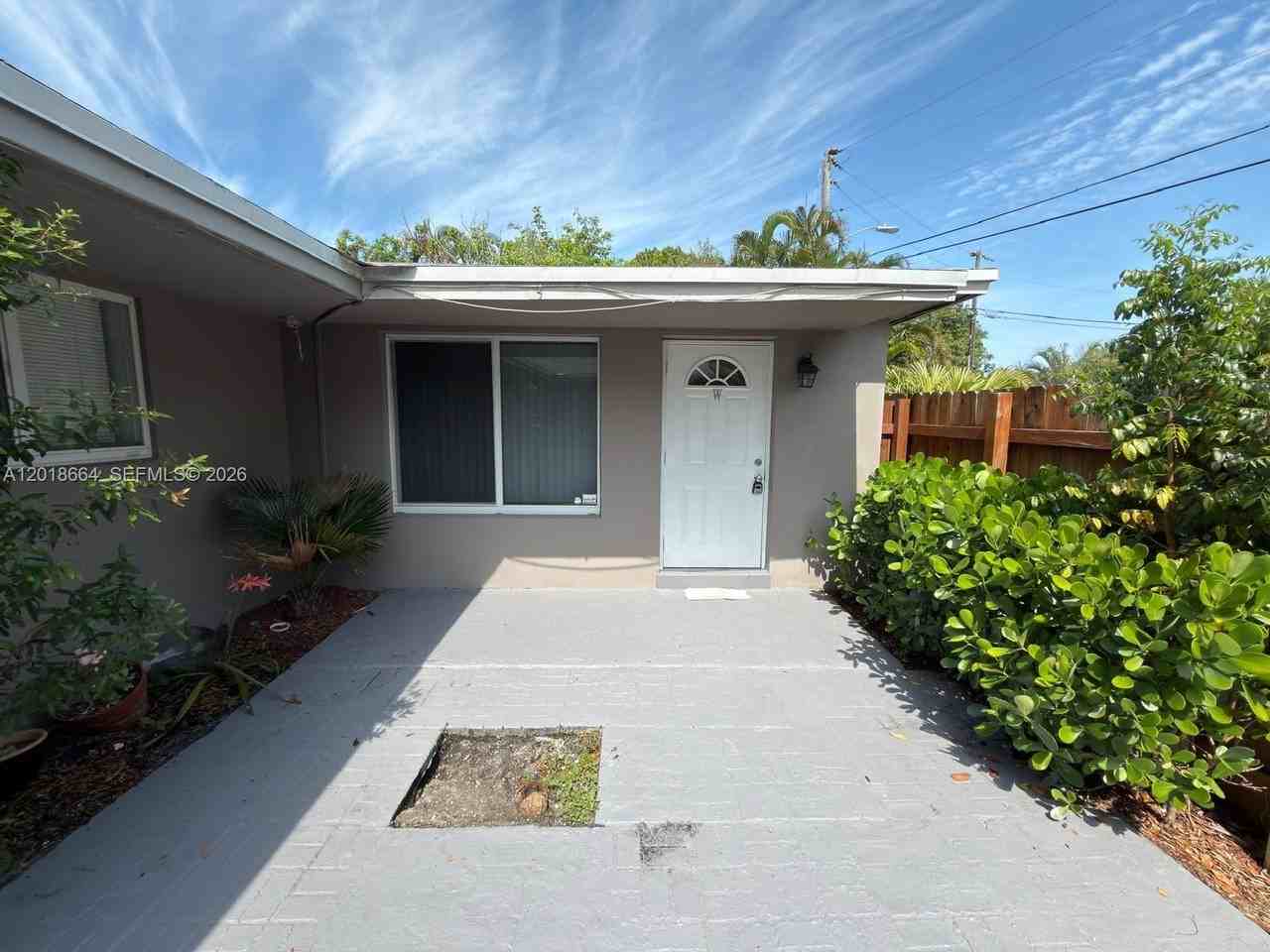 600 Nw 18th St #W2 - Photo 3 of 22