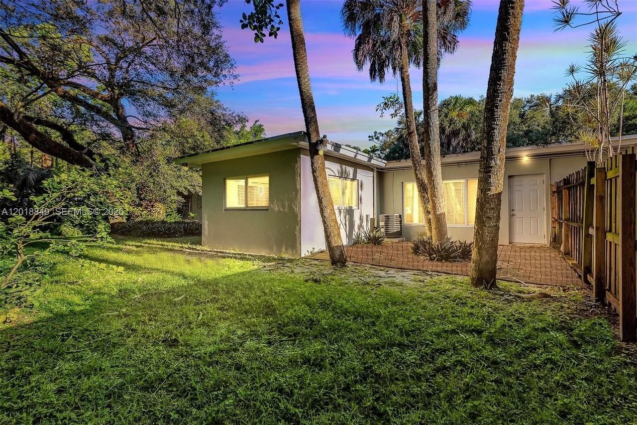 1550 Sw 23rd Ct #A - Photo 2 of 30