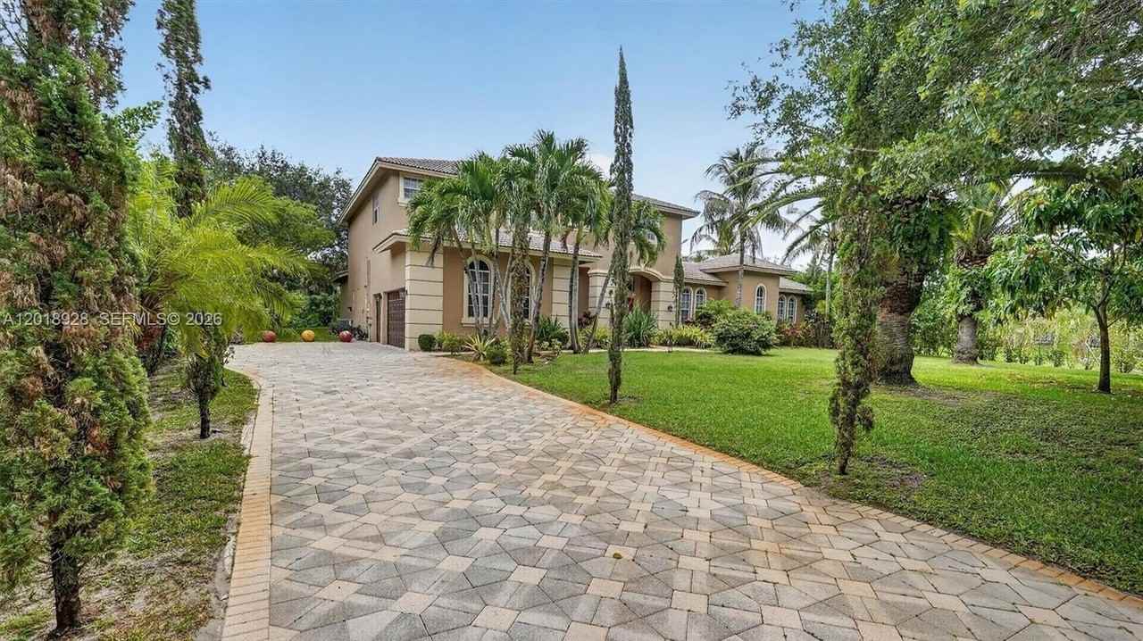 5960 Nw 79th Way - Photo 2 of 50
