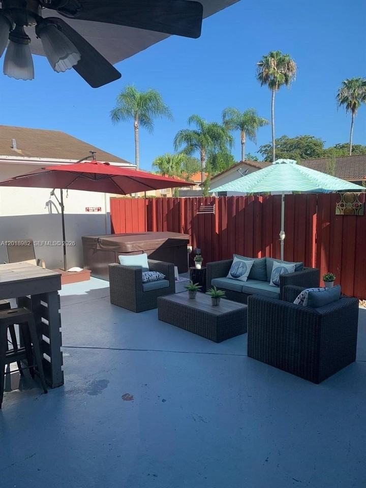 15385 Sw 79th Ter - Photo 5 of 28