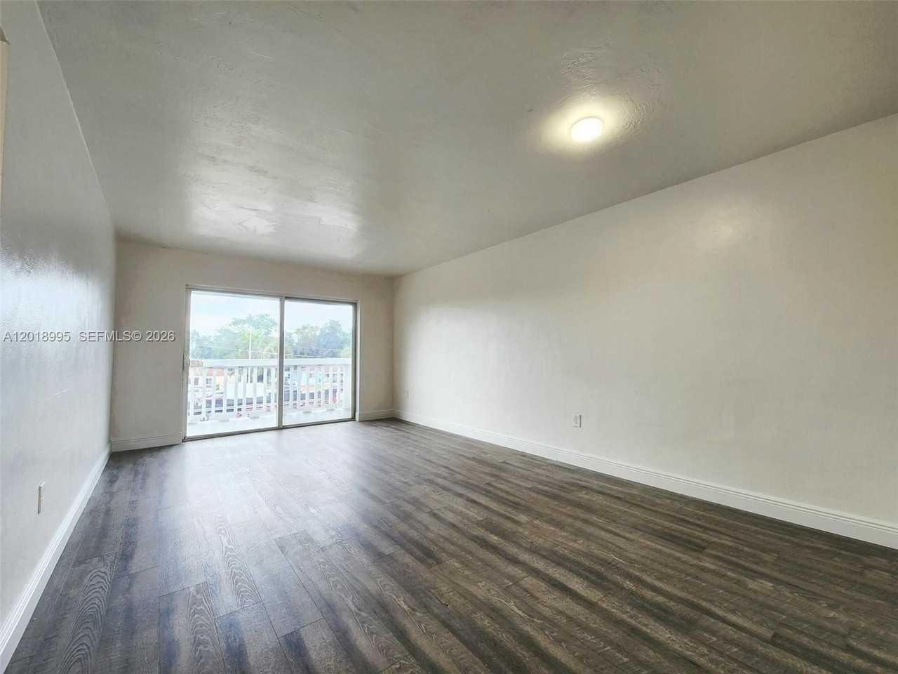 13455 Ne 6th Ave #301 - Photo 3 of 6