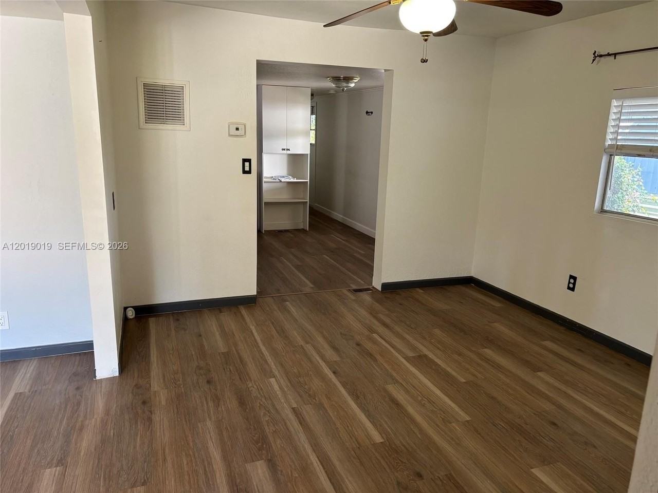 2939 W Marina Dr - Photo 5 of 18
