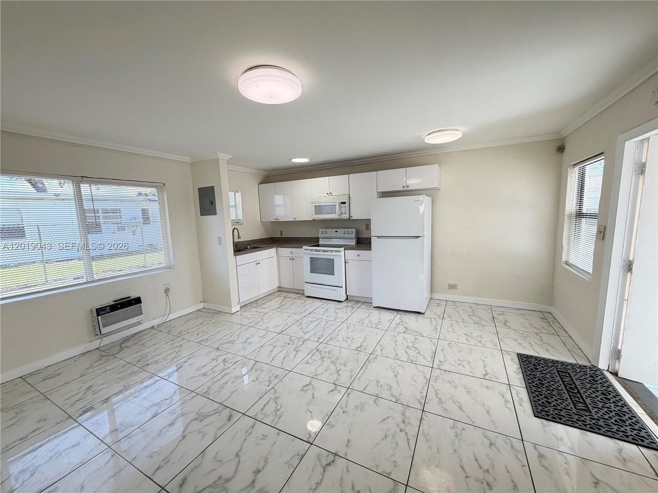 2571 Nw 13th Ct #3 - Photo 5 of 17