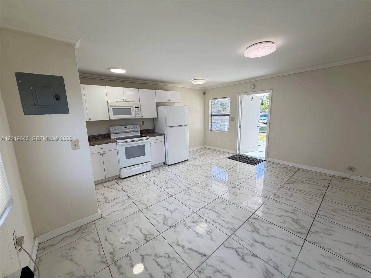 2571 Nw 13th Ct #3 - Photo 6 of 17