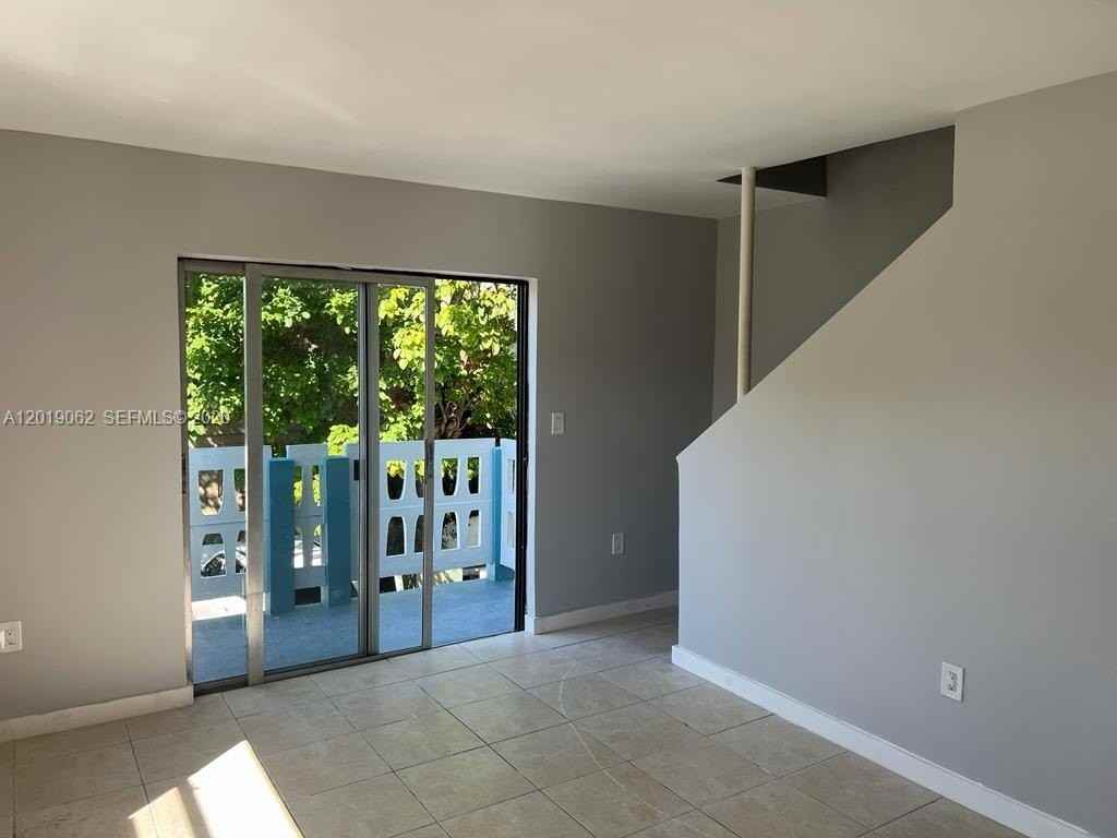 7820 Ne Bayshore Ct #209 - Photo 4 of 8