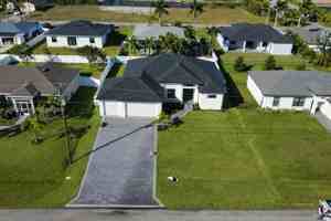 featured image of 2853 Nw 3rd St #1