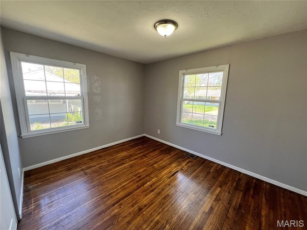 10425 Presley Dr - Photo 5 of 13