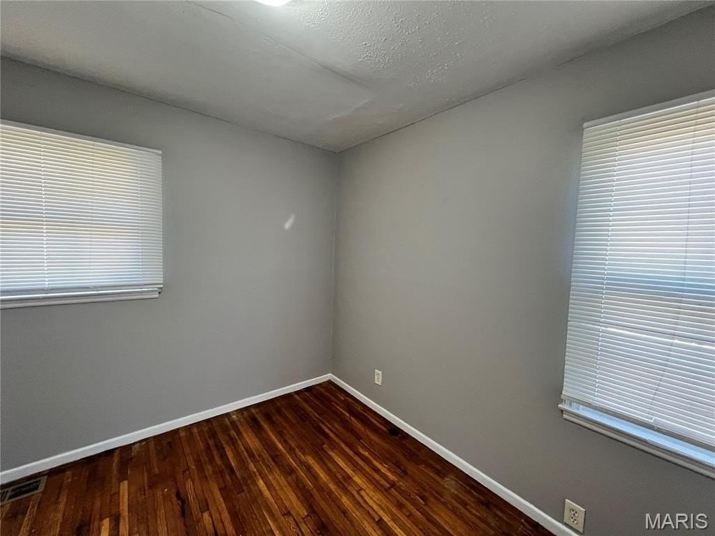 10425 Presley Dr - Photo 7 of 13
