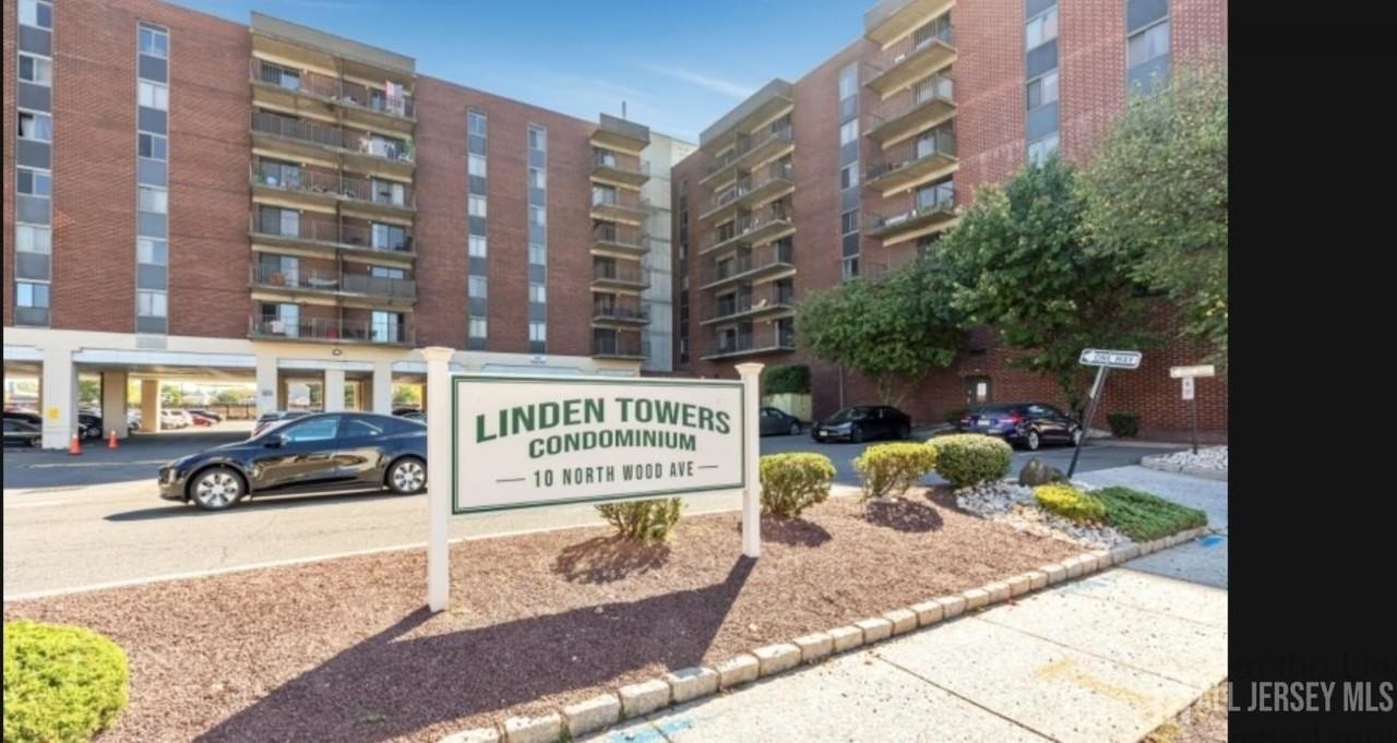 10 N Wood Ave #312