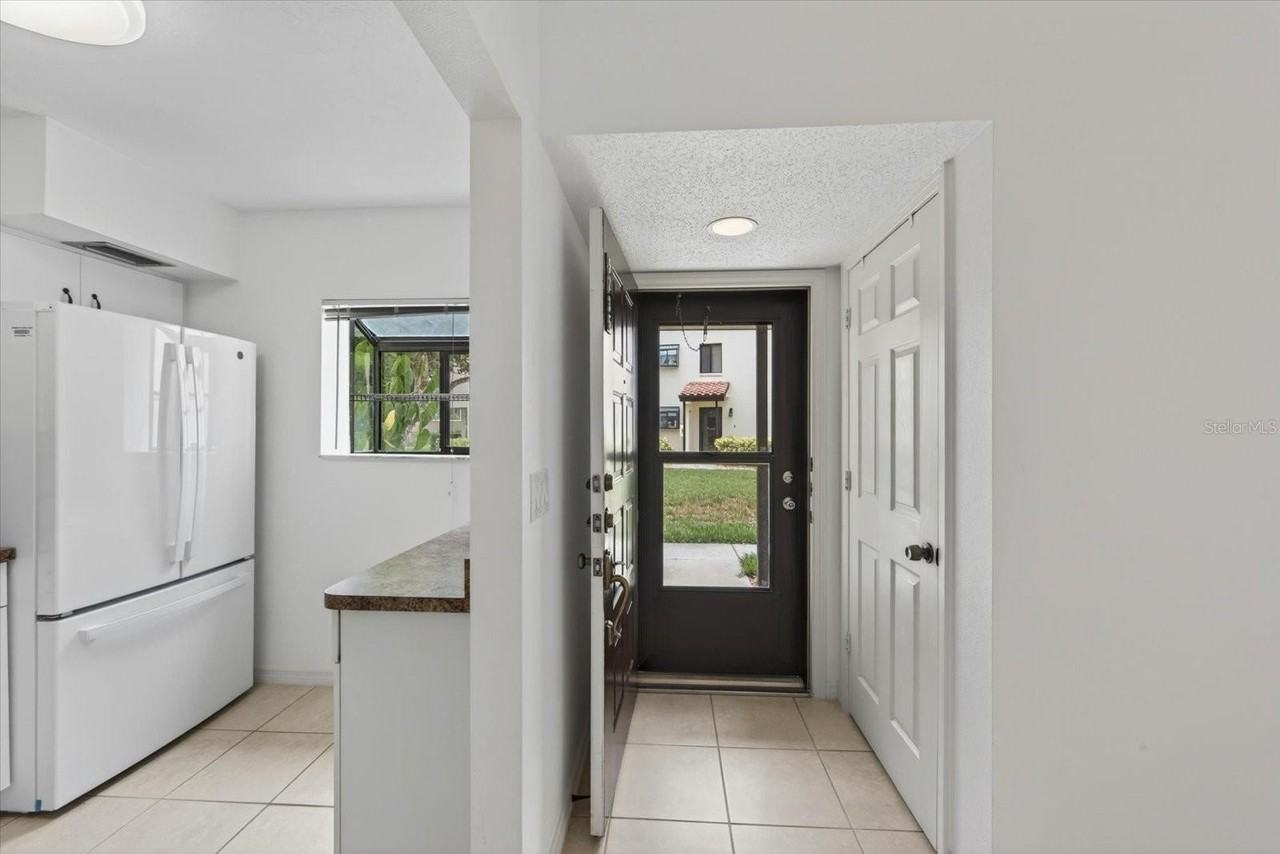 5735 Gardens Dr #5735 - Photo 6 of 39