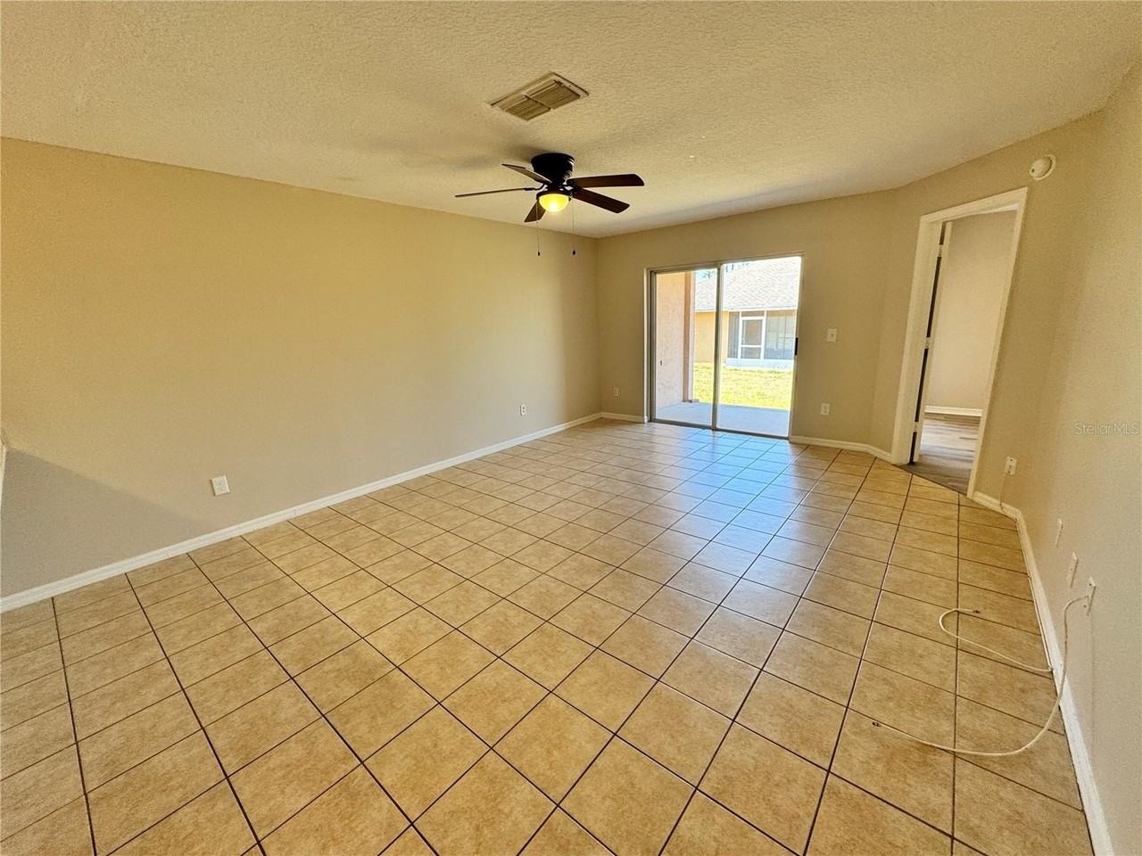 2618 Icabod Ct - Photo 6 of 13