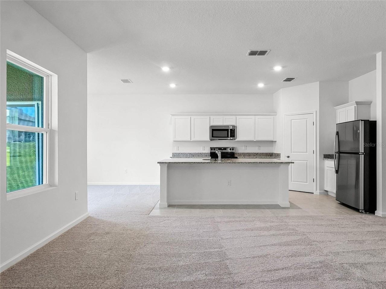2202 Raven Ridge Rd - Photo 5 of 37