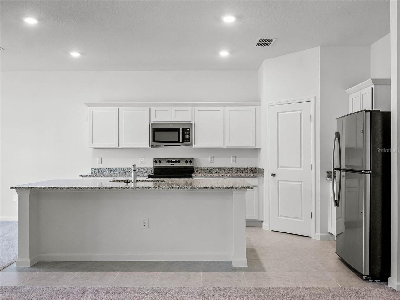 2202 Raven Ridge Rd - Photo 7 of 37