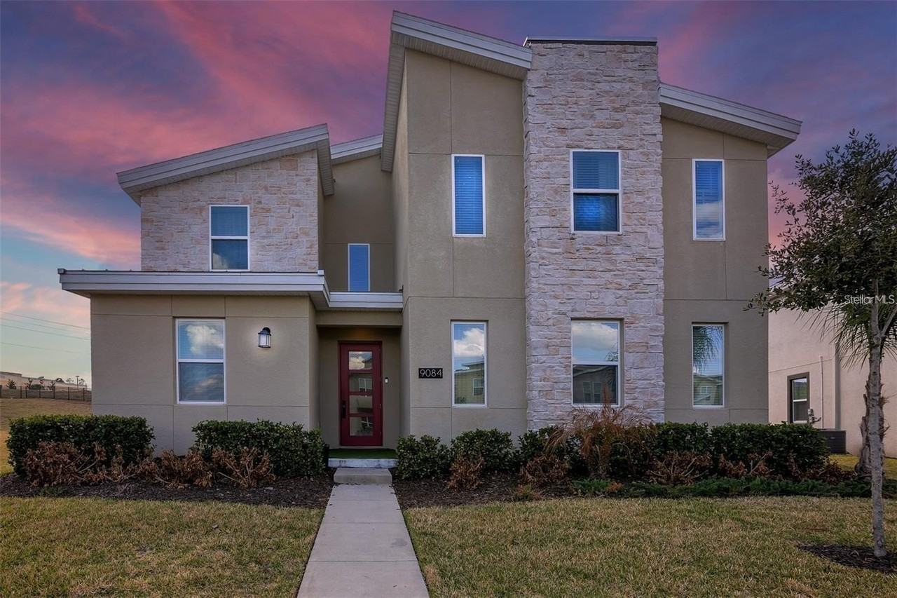 9084 Sommerset Hills Dr - Photo 2 of 50