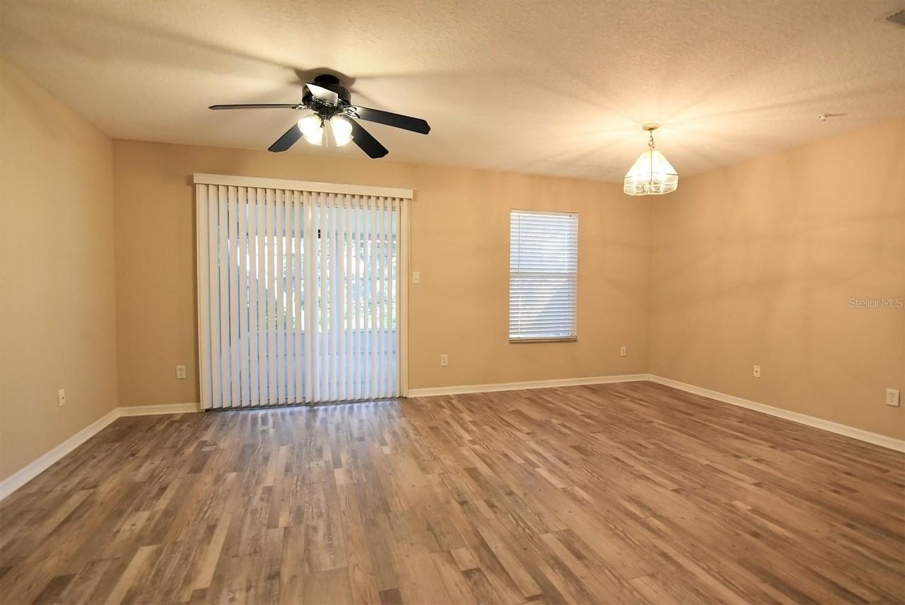 1066 Dolphin Dr - Photo 3 of 25