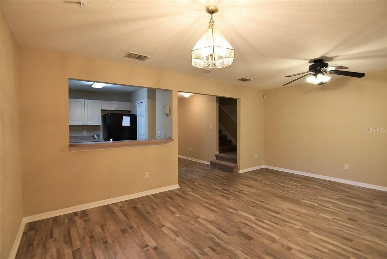 1066 Dolphin Dr - Photo 4 of 25