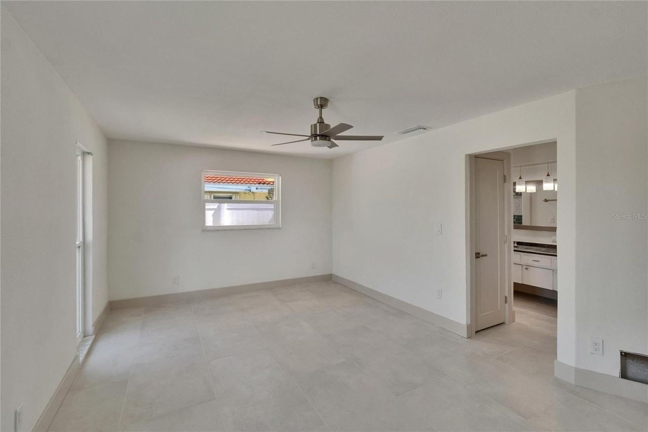 1492 Sea Gull Dr S - Photo 4 of 50