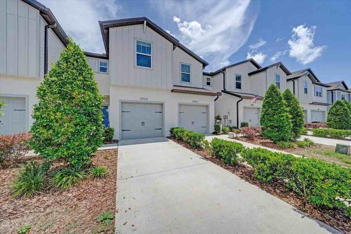 2906 Deer Pine Trl - Photo 3 of 47