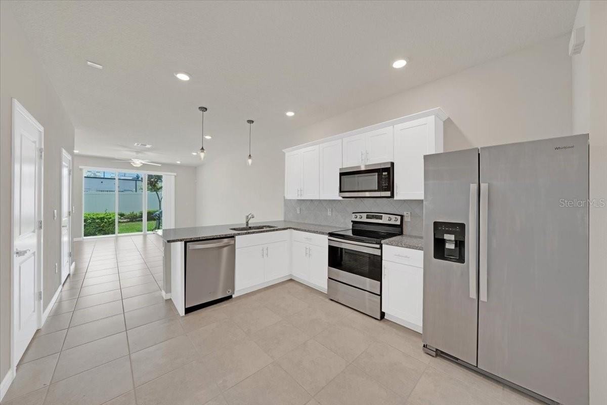 2906 Deer Pine Trl - Photo 6 of 47