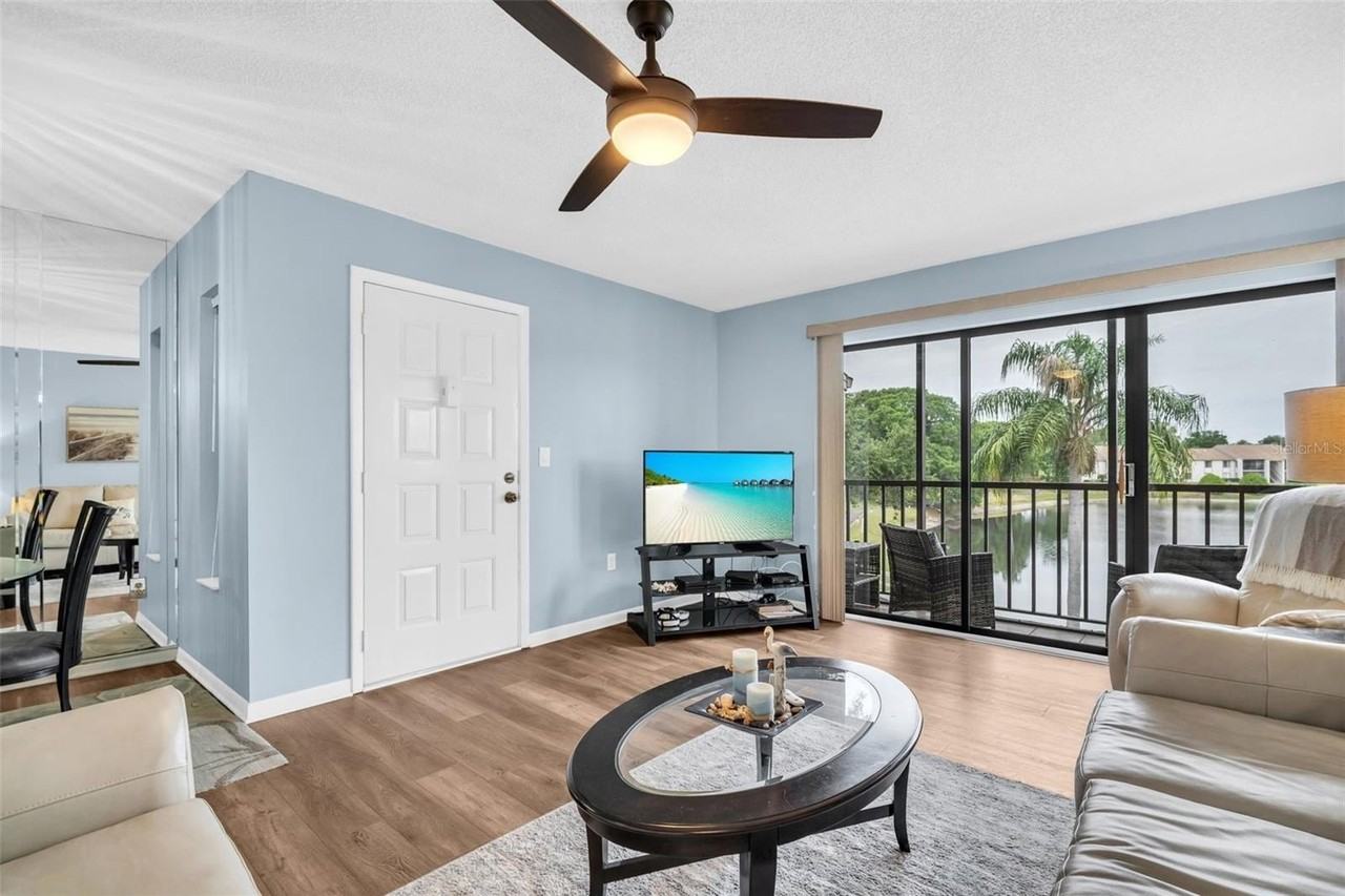 2523 Pine Ridge Way S #C2 - Photo 5 of 29