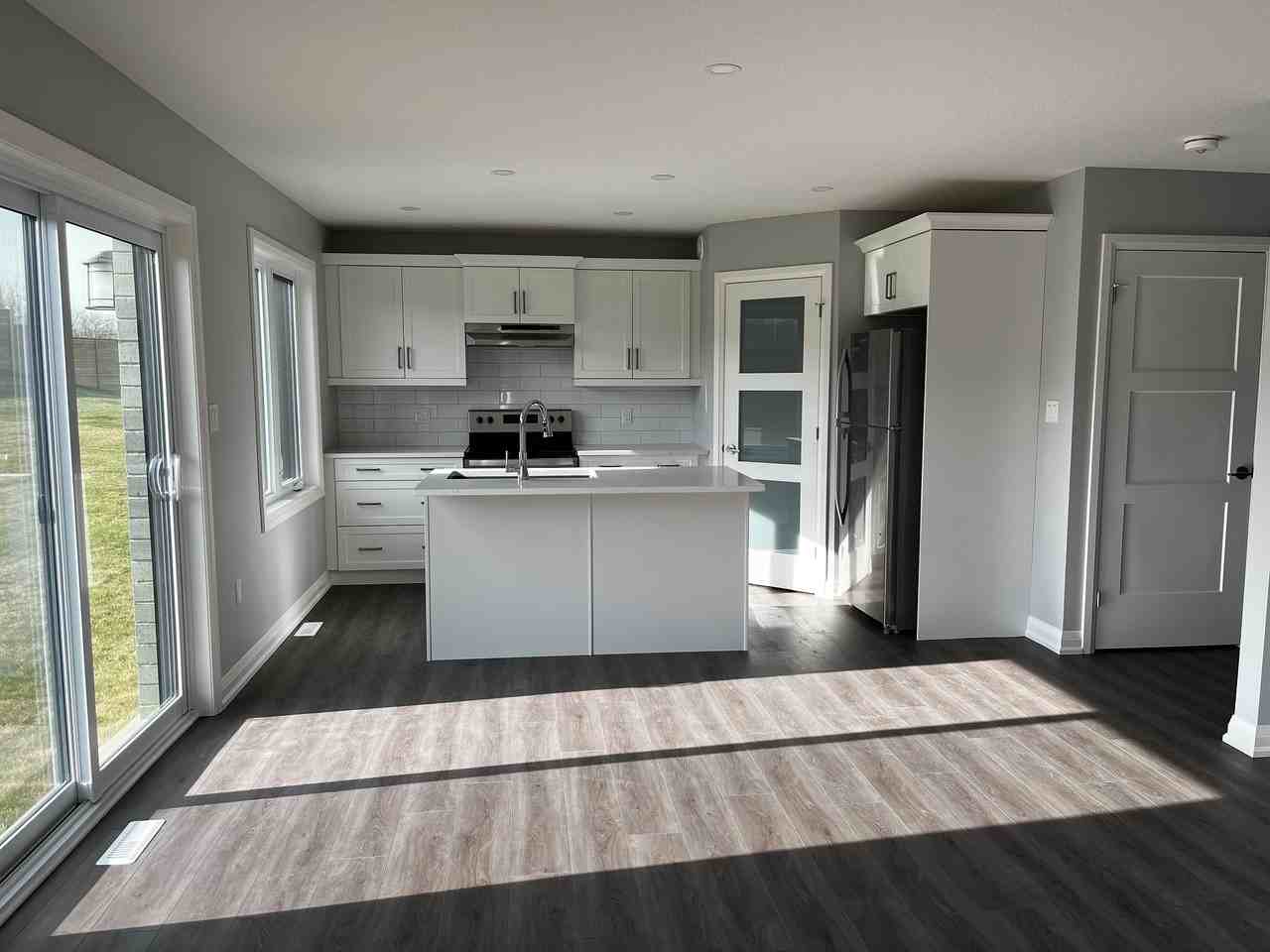 468 Main St #1 - Photo 5 of 17