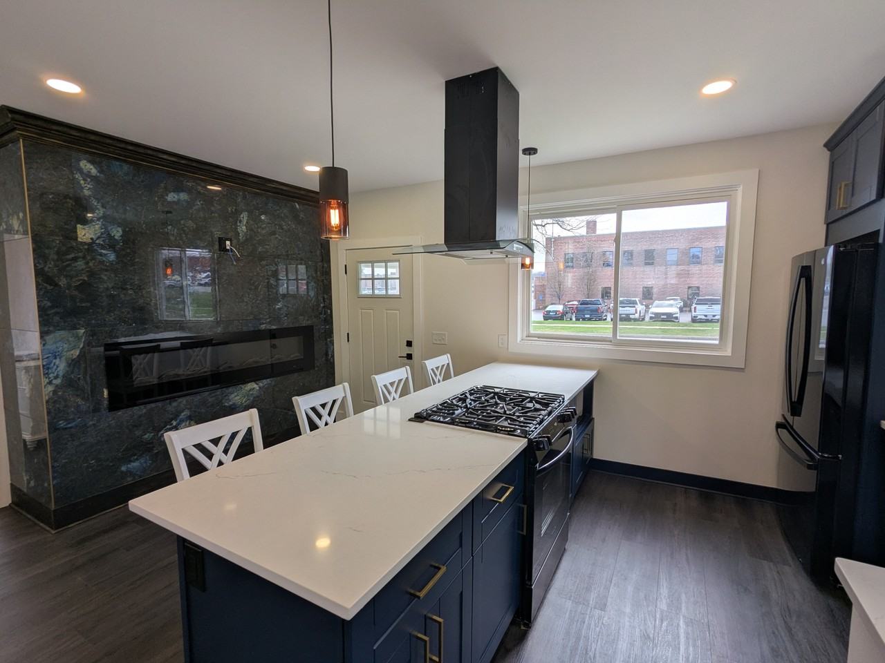 166 Humboldt St #1 - Photo 4 of 18