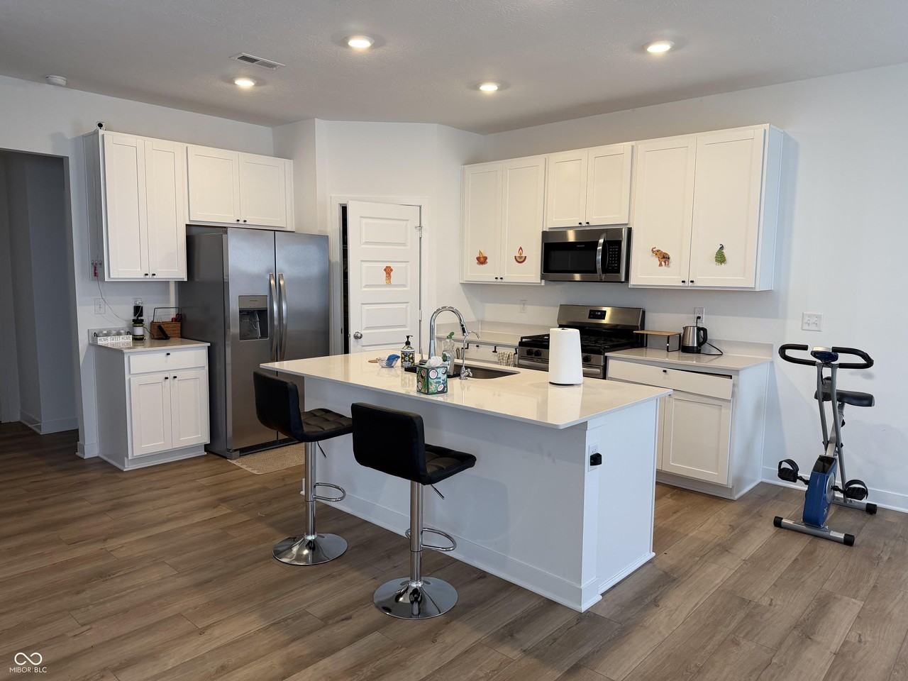 1799 Trinity Ln - Photo 6 of 23