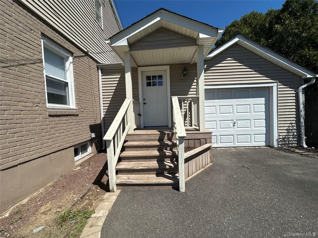 115 Lexington Ave #1stFL - Photo 3 of 20