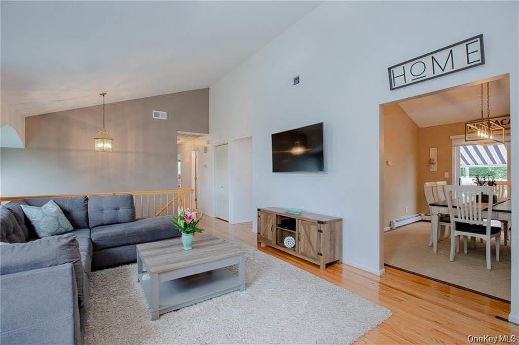 1 Hagan Ct - Photo 5 of 28
