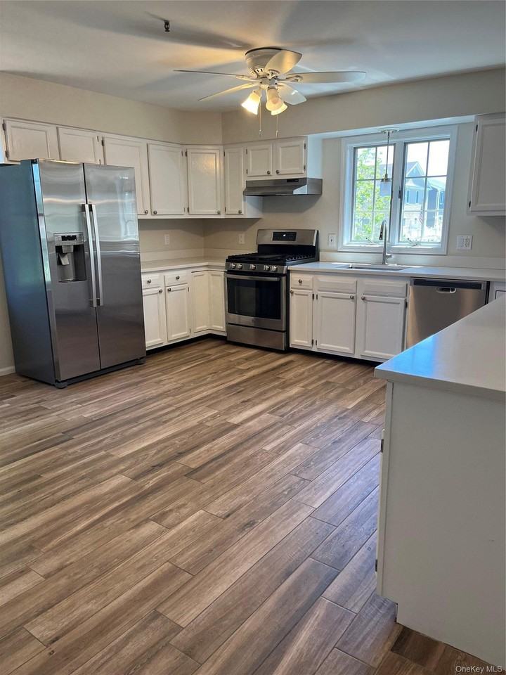 222 Lakeview Ave - Photo 2 of 17