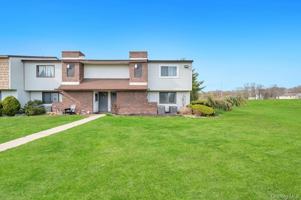 featured image of 109 Pointe Cir S #109