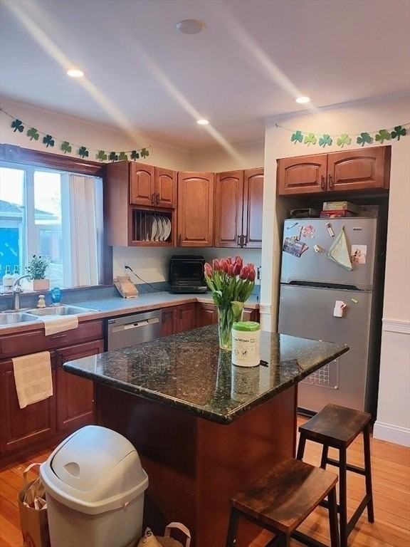 933 E Broadway #1 - Photo 3 of 19