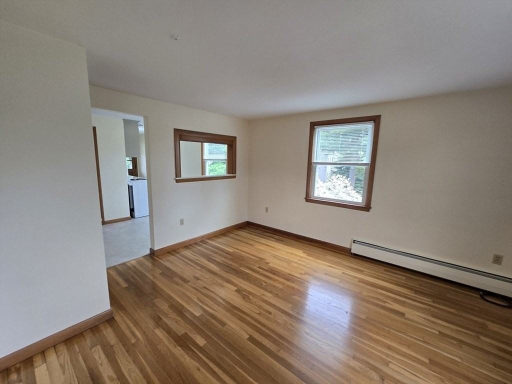 11 Guild St #2R - Photo 2 of 21