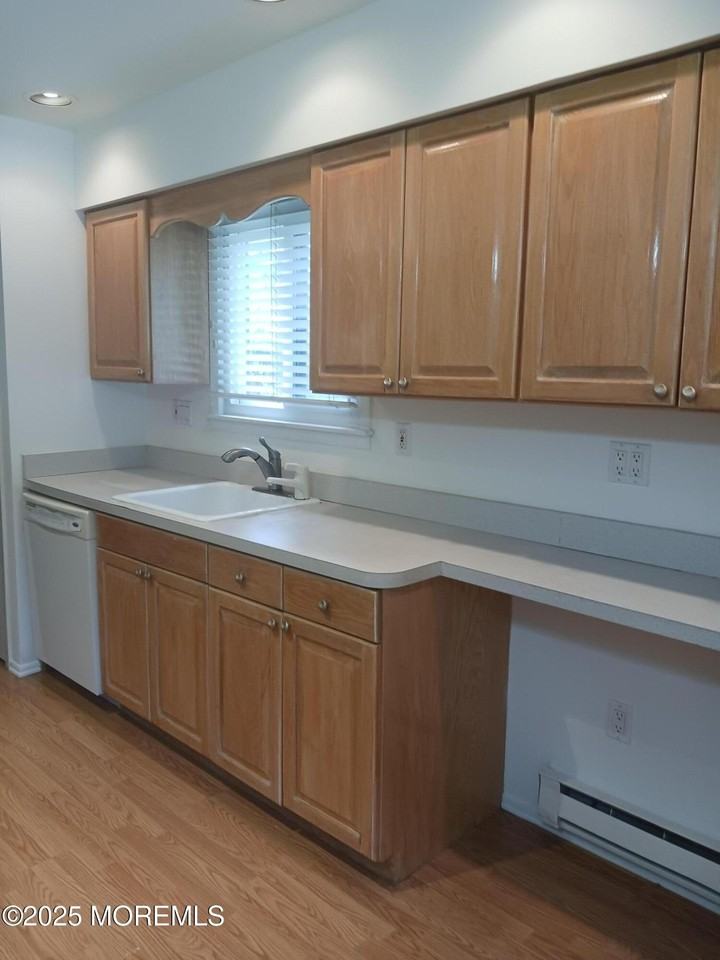 176 Amberly Dr #D - Photo 3 of 11