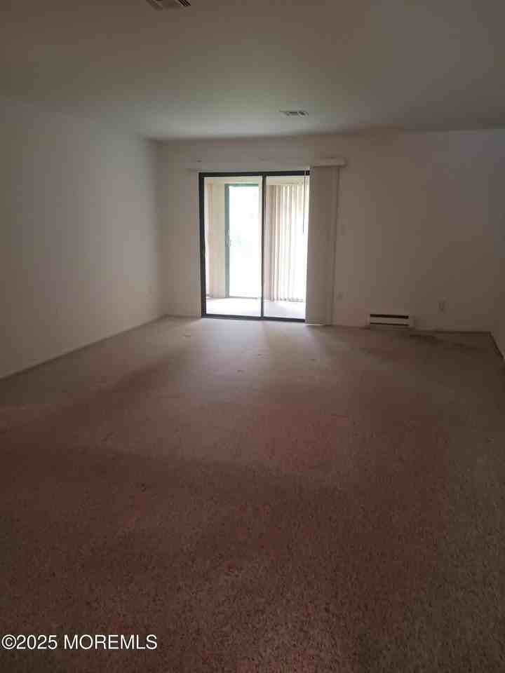 176 Amberly Dr #D - Photo 6 of 11
