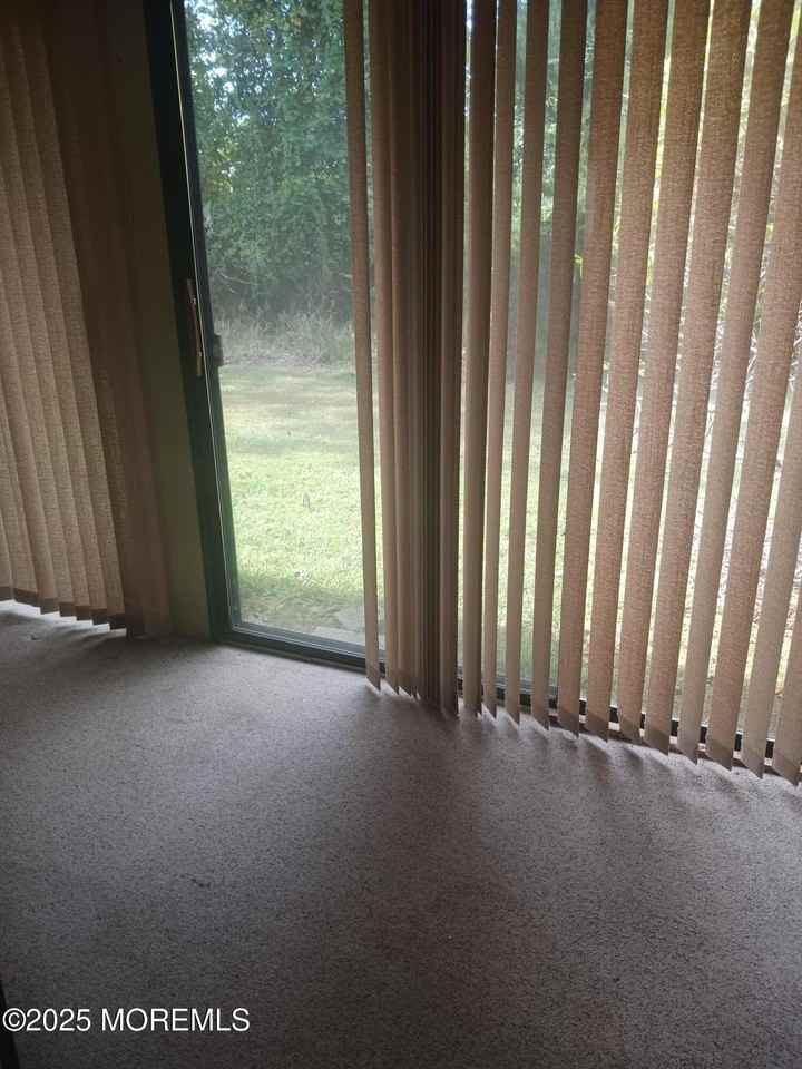 176 Amberly Dr #D - Photo 7 of 11
