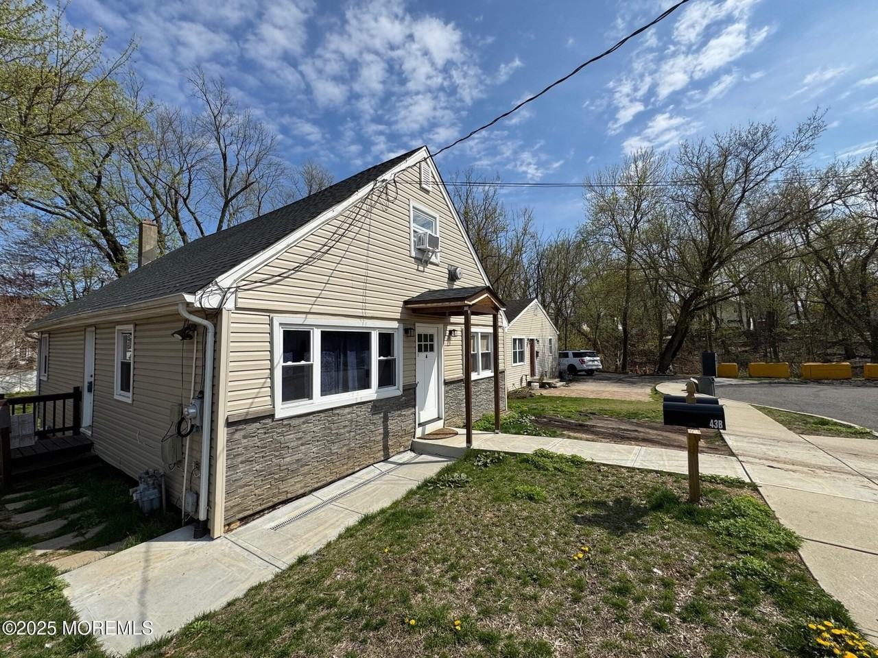 43 Parker St #B - Photo 2 of 13