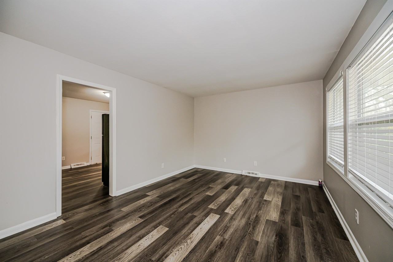 735 Edgegreen Dr #1 - Photo 5 of 24