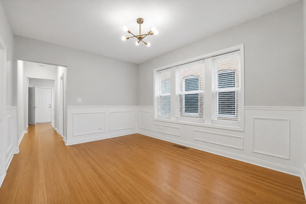 5039 W Cullom Ave #1 - Photo 3 of 14