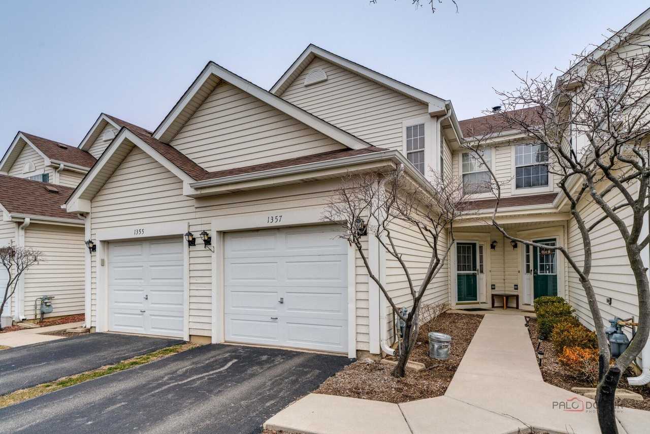 1357 S Candlestick Way - Photo 3 of 23