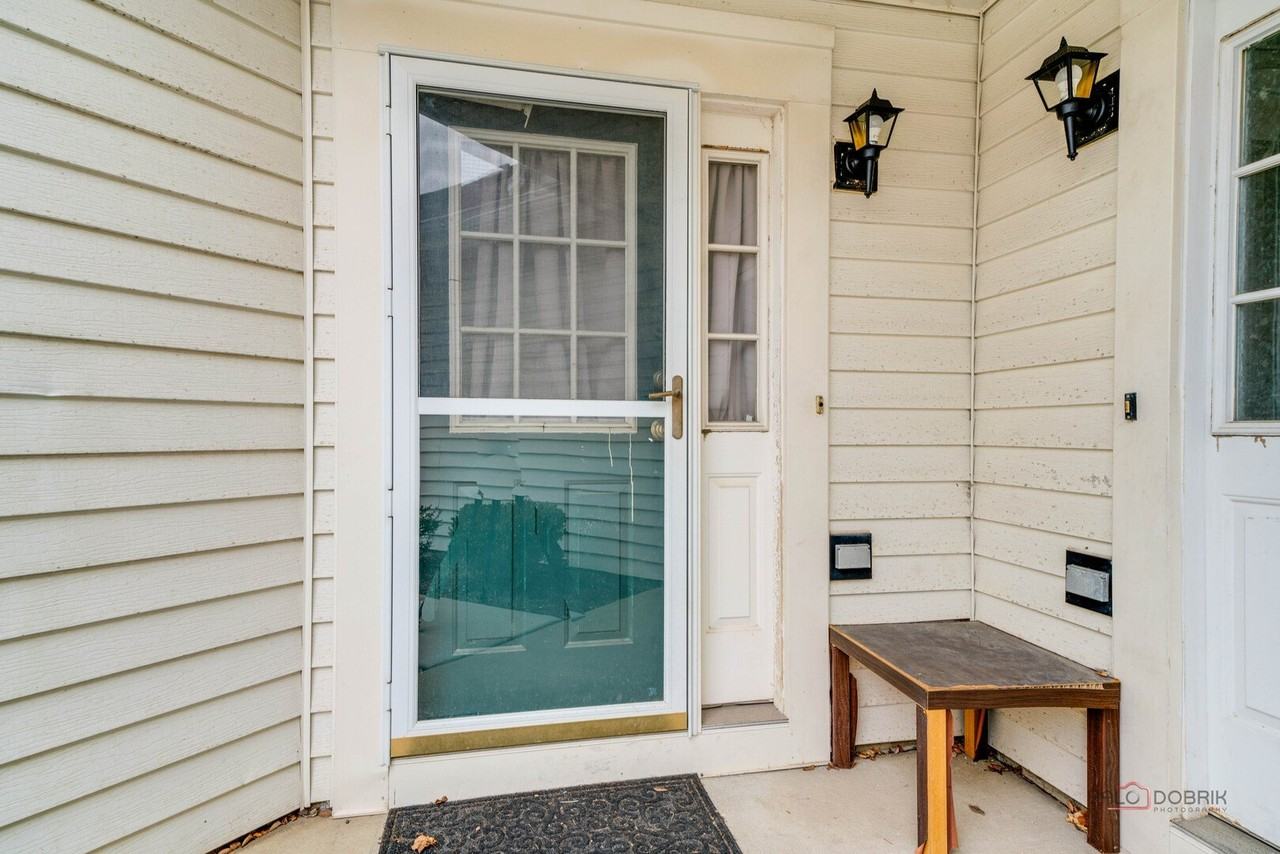 1357 S Candlestick Way - Photo 5 of 23
