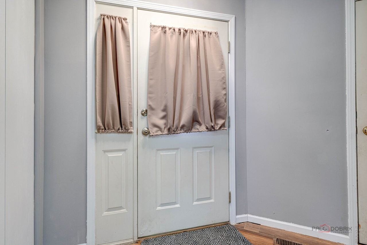1357 S Candlestick Way - Photo 6 of 23