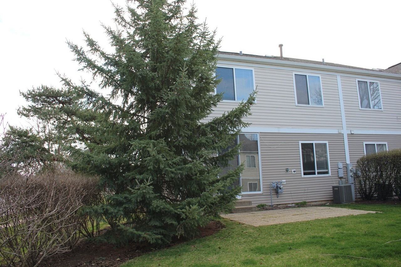 1617 Spaulding Rd - Photo 2 of 10