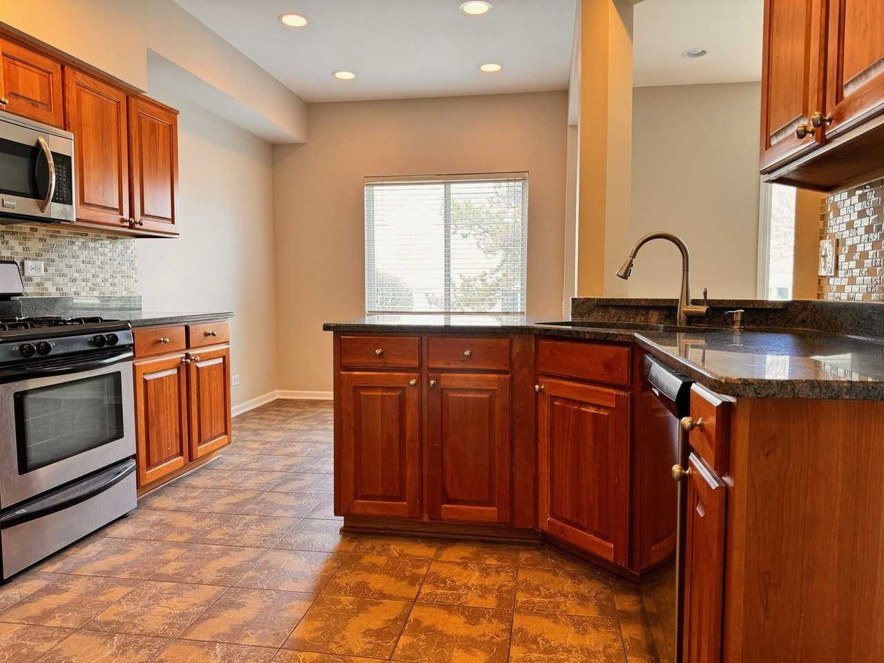 1617 Spaulding Rd - Photo 4 of 10