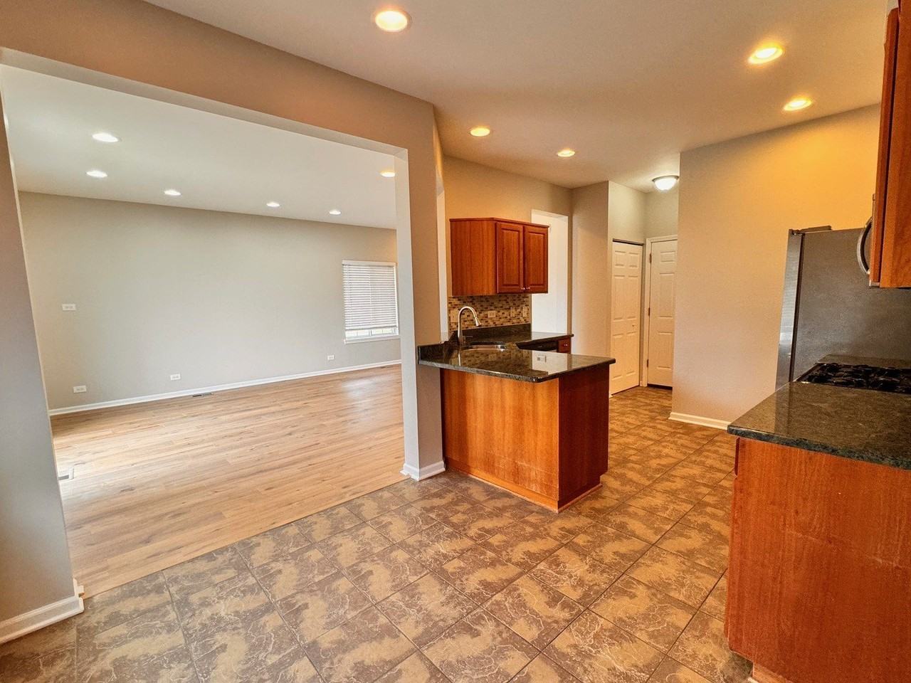1617 Spaulding Rd - Photo 5 of 10