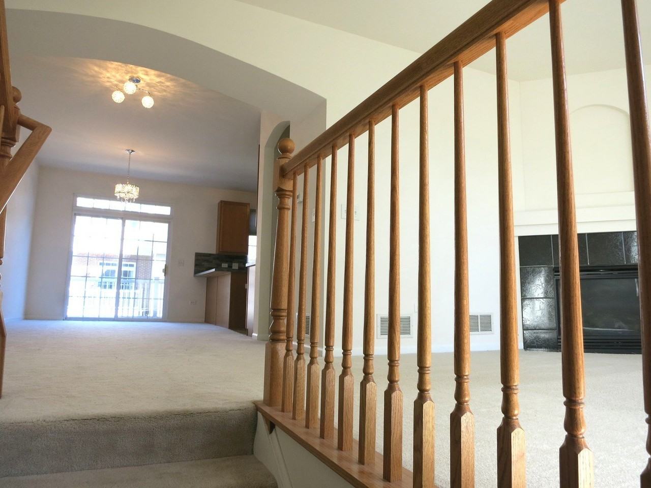 907 Neudearborn Ln - Photo 2 of 8