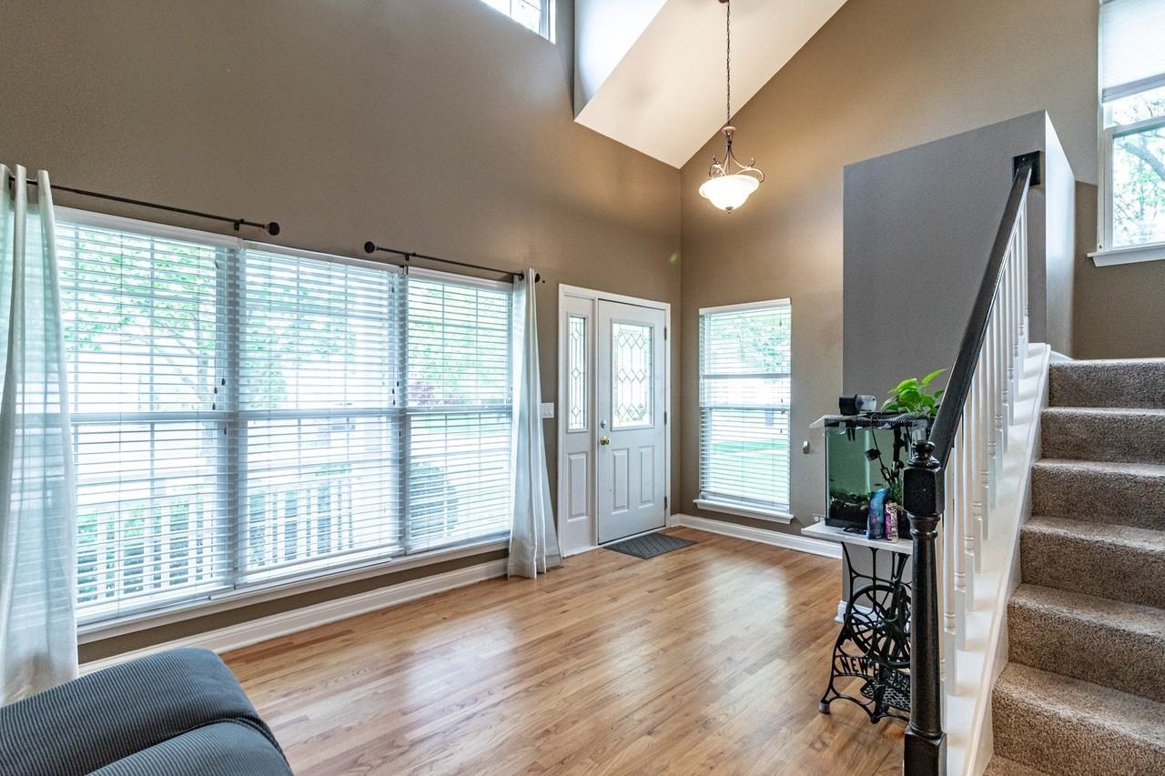 7731 Milan Way - Photo 3 of 21